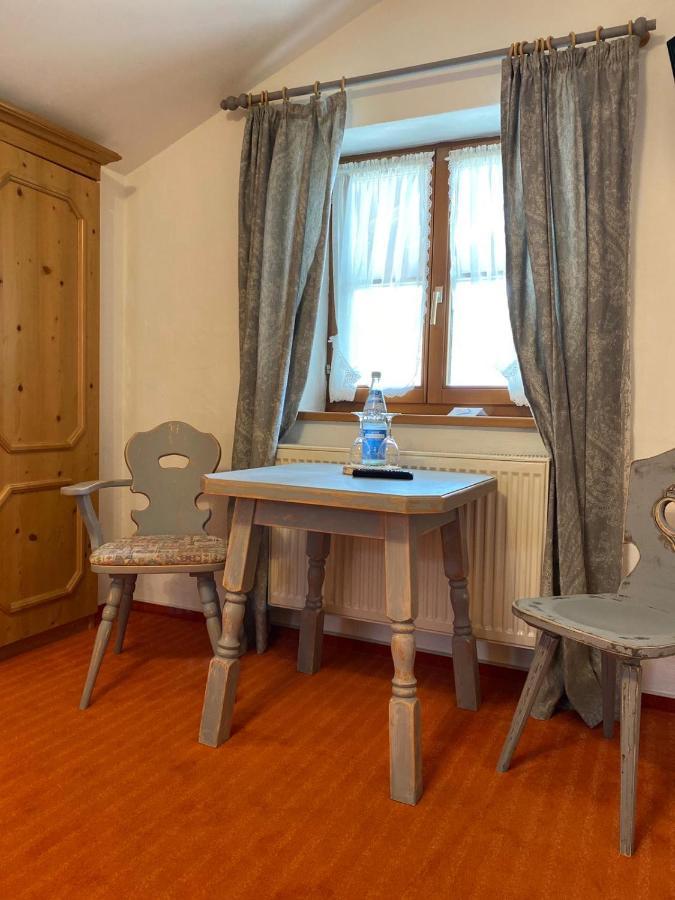 Zum Schweizerbartl Motel Garmisch-Partenkirchen Bagian luar foto